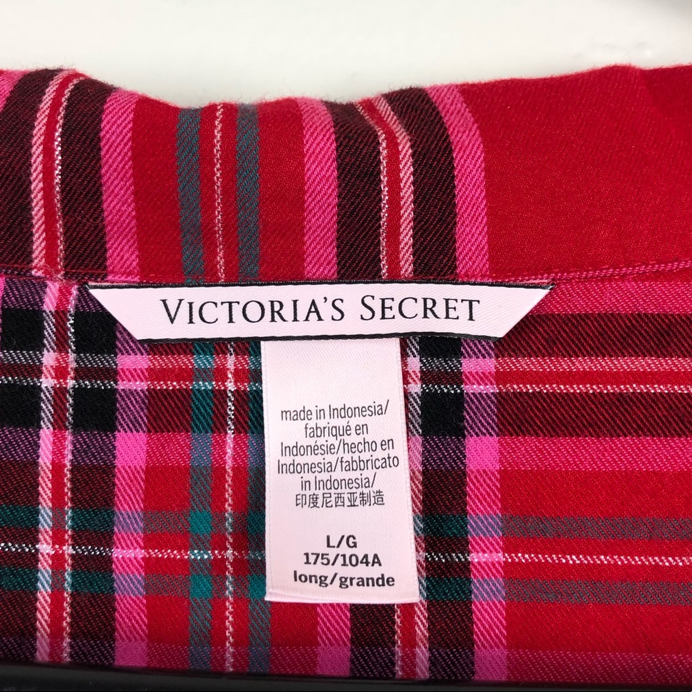 Victoria’s Secret Gingham Pajama Top - Picture 7 of 7